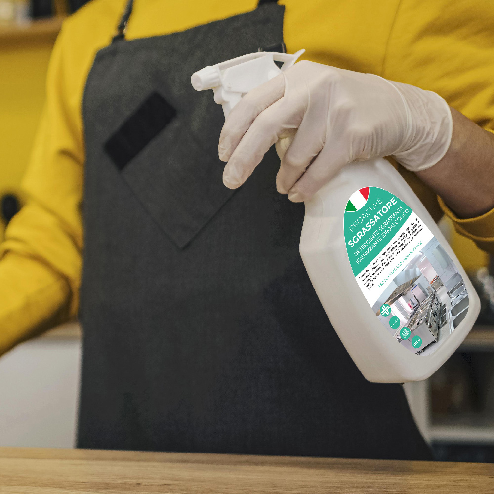 Detergente sgrassatore igienizzante idroalcolico Proactive 750 ml